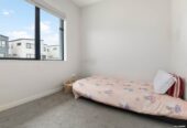 Urgent Sale Required, asking $689,000, 3 beds 2 baths home with car park, Minutes to Papakura Town Centre, shops, cafés, and supermarkets, Close to parks, reserves, and local schools, 0.5 km to Cosgrove School, 16 Tumu Road, Papakura, Auckland