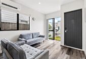 Urgent Sale Required, asking $689,000, 3 beds 2 baths home with car park, Minutes to Papakura Town Centre, shops, cafés, and supermarkets, Close to parks, reserves, and local schools, 0.5 km to Cosgrove School, 16 Tumu Road, Papakura, Auckland
