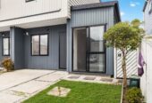 Urgent Sale Required, asking $689,000, 3 beds 2 baths home with car park, Minutes to Papakura Town Centre, shops, cafés, and supermarkets, Close to parks, reserves, and local schools, 0.5 km to Cosgrove School, 16 Tumu Road, Papakura, Auckland