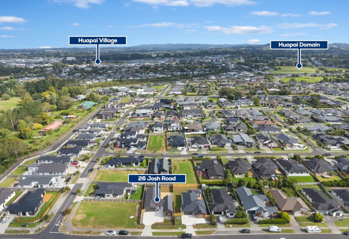 Brandnew 5 beds (2 ensuites) 3 baths house with double garage on 630m2 section, close to Huapai and Kumeu town centre, shops, supermarkets, 1 km to Matua Ngaru School, 26 Josh Road, Kumeu, Auckland