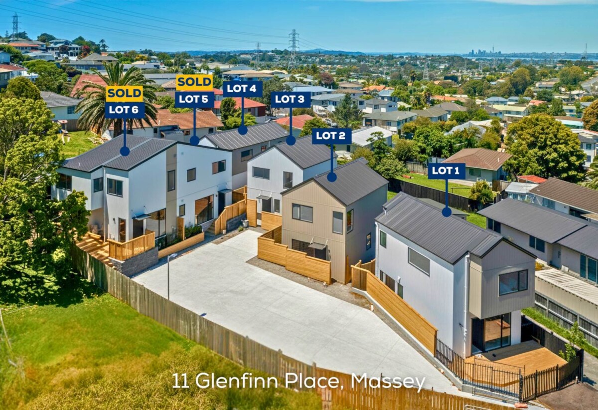 10-Year Master Build Guarantee, Brandnew standalone 3 beds 1.5 baths home with car park, minutes from the massive retail hubs of Westgate, motorway access, 170m from Massey Primary, 327m from Massey High, and zoned for the highly regarded St Paul’s, 11F Glenfinn Place, Massey, Auckland