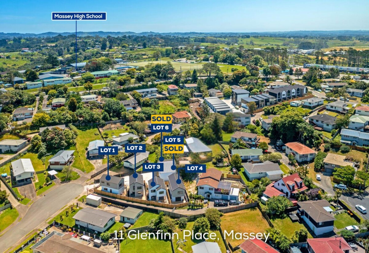 10-Year Master Build Guarantee, Brandnew standalone 3 beds 1.5 baths home with car park, minutes from the massive retail hubs of Westgate, motorway access, 170m from Massey Primary, 327m from Massey High, and zoned for the highly regarded St Paul’s, 11d Glenfinn Place, Massey, Auckland