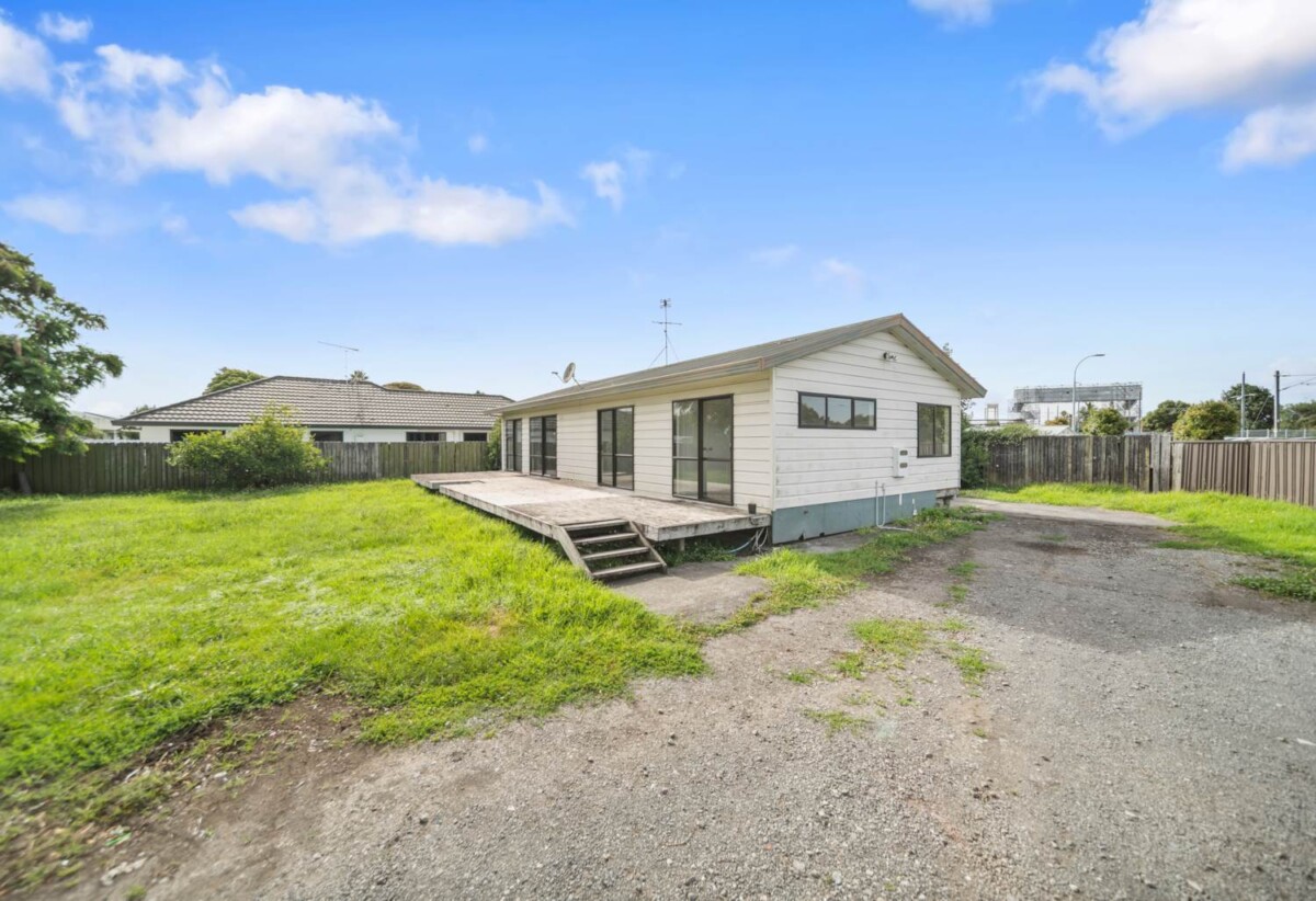 4 beds 1 bath house on 1364m2 section, close to Southgate Shopping Centre, Takanini Town Centre, train station, schools, parks, and easy motorway access, 0.6 km to Takanini School, 19 Manuroa Road, Takanini, Auckland
