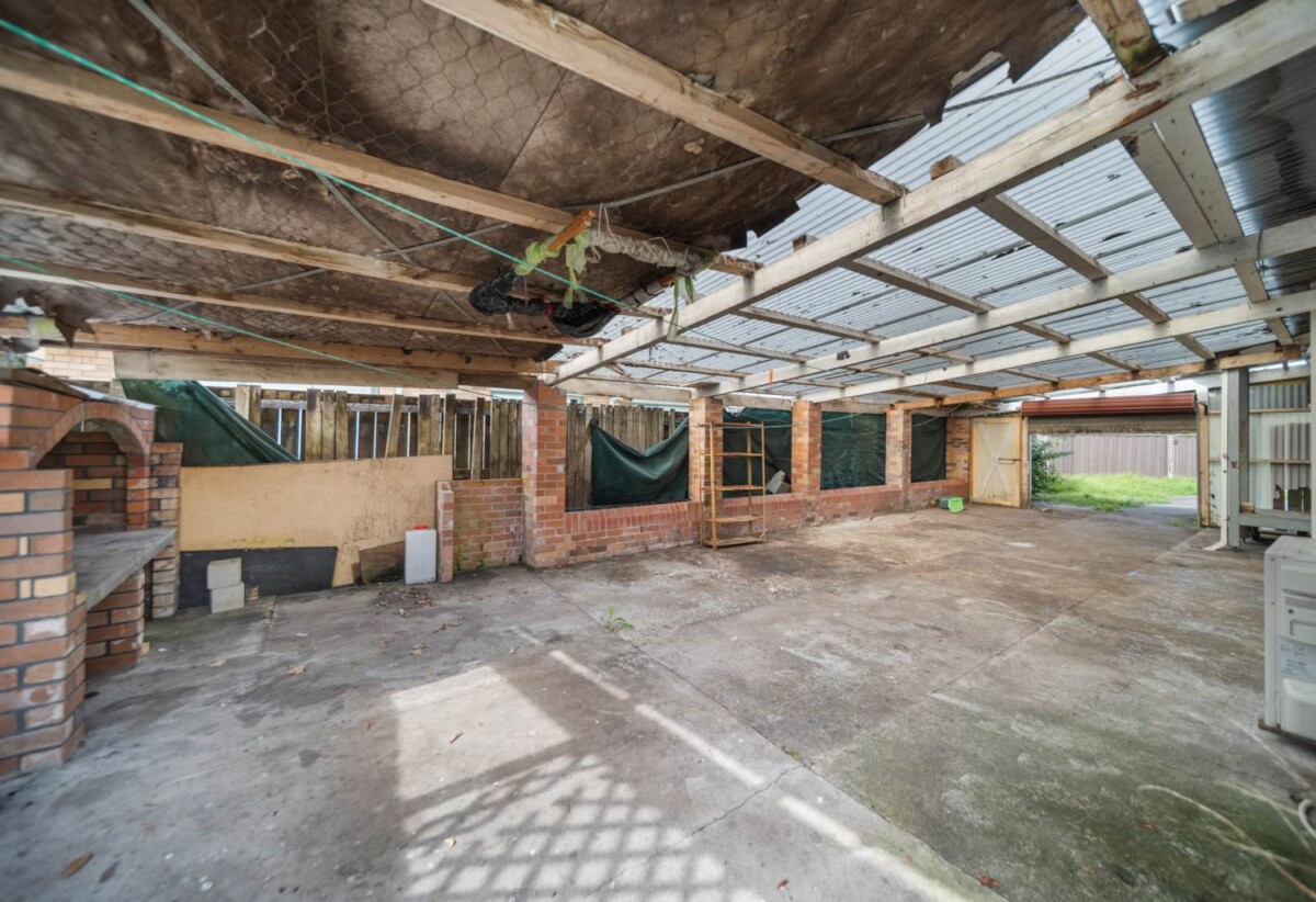 4 beds 1 bath house on 1364m2 section, close to Southgate Shopping Centre, Takanini Town Centre, train station, schools, parks, and easy motorway access, 0.6 km to Takanini School, 19 Manuroa Road, Takanini, Auckland