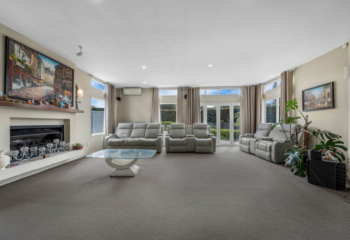 5052m2 section, 6 beds 4 baths ( 5 beds 3 baths triple garage main house + standalone 1 bed 1 bath kitchen, living and garage sleepout) house, with a heated swimming pool, Surrounded by established greenery, close to local amenities, schools, and motorway connections, 1.2 km to Alfriston College and Alfriston School, 21 Everlea Place, Alfriston, Auckland