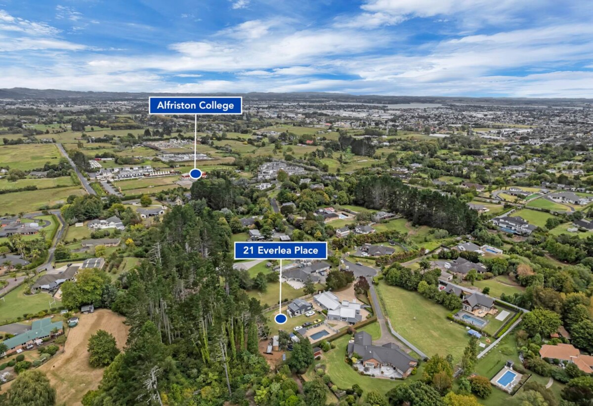 5052m2 section, 6 beds 4 baths ( 5 beds 3 baths triple garage main house + standalone 1 bed 1 bath kitchen, living and garage sleepout) house, with a heated swimming pool, Surrounded by established greenery, close to local amenities, schools, and motorway connections, 1.2 km to Alfriston College and Alfriston School, 21 Everlea Place, Alfriston, Auckland