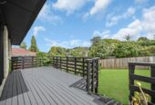 Move-In Ready, Renovated Brick and tile 3 beds 1 bath house with garage, Minutes from the Half Moon Bay Marina, cafes, and ferry terminal, in a highly sought-after school zone, like Pakuranga College and Farm Cove intermediate, 2/23 Birman Close, Half Moon Bay, Auckland