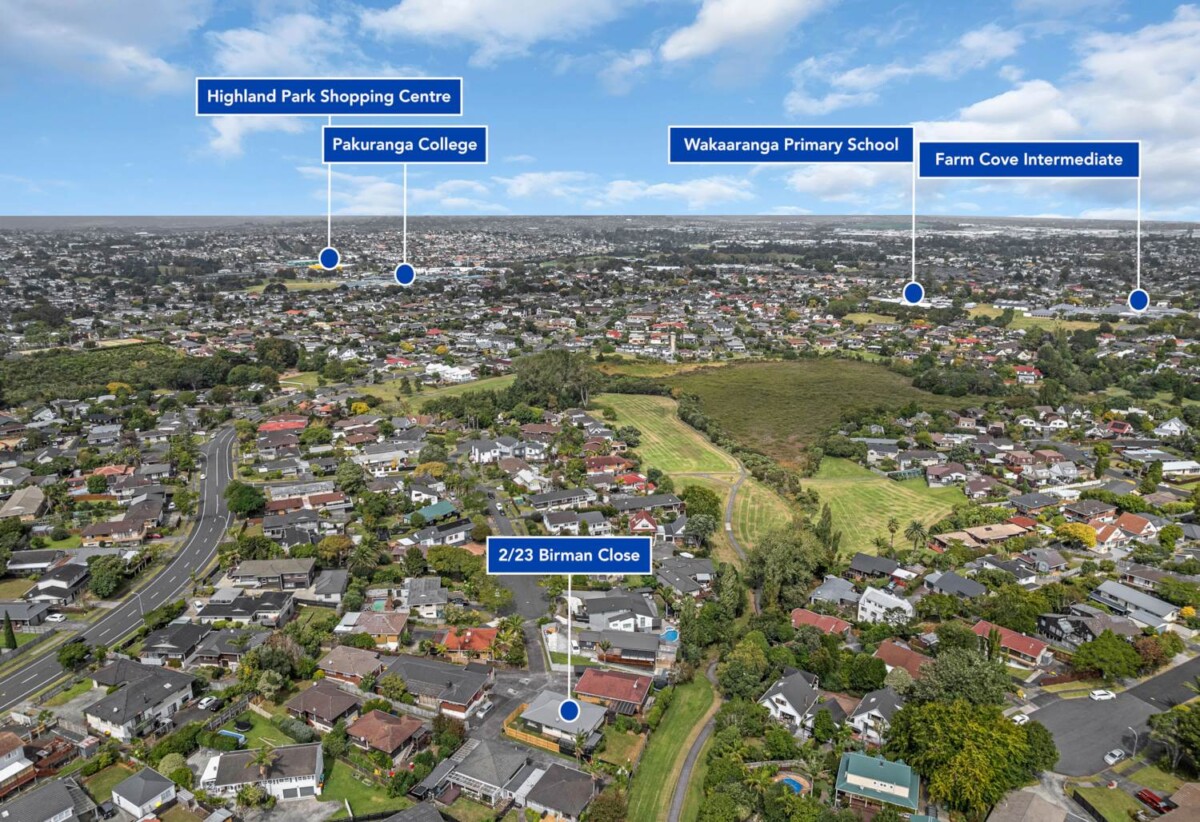Move-In Ready, Renovated Brick and tile 3 beds 1 bath house with garage, Minutes from the Half Moon Bay Marina, cafes, and ferry terminal, in a highly sought-after school zone, like Pakuranga College and Farm Cove intermediate, 2/23 Birman Close, Half Moon Bay, Auckland