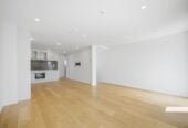 Rangitoto College zone, 4 beds 3 baths home with garage, zones for Rangitoto College, Northcross Intermediate, and Pinehill School, with the Albany Park & Ride Bus Station within walking distance, close to Westfield Albany, 10 Peony Mews, Oteha, Auckland
