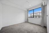 Rangitoto College zone, 4 beds 3 baths home with garage, zones for Rangitoto College, Northcross Intermediate, and Pinehill School, with the Albany Park & Ride Bus Station within walking distance, close to Westfield Albany, 10 Peony Mews, Oteha, Auckland
