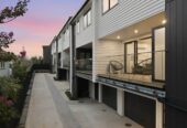 172m2 Brandnew 4 beds 3.5 baths townhouse with garage, 1 bed 1 bath ground floor, close to schools, Glen Innes town centre, shops, supermarkets, 0.2 km to Glen Innes School, 8 Epping Street, Glen Innes, Auckland