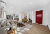 Freehold 3 beds 2.5 baths home with garage, 0.3 km to Avondale Primary School (Auckland), 7F Walsall Street, Avondale, Auckland