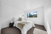 Freehold 3 beds 2.5 baths home with garage, 0.3 km to Avondale Primary School (Auckland), 7F Walsall Street, Avondale, Auckland