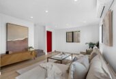 Freehold 3 beds 2.5 baths home with garage, 0.3 km to Avondale Primary School (Auckland), 7F Walsall Street, Avondale, Auckland