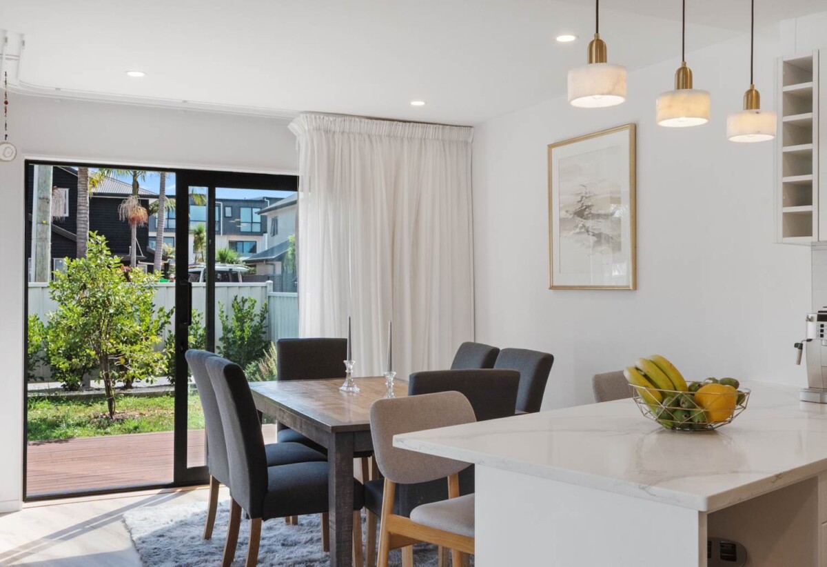 Brick & concrete construction, 4 beds 3.5 baths home with garage, Private rooftop entertaining with water views, just moments from waterfront park, the local rowing club, and Panmure Shopping Centre, 0.1 km to Panmure Bridge School, 90A Kings Road, Panmure, Auckland