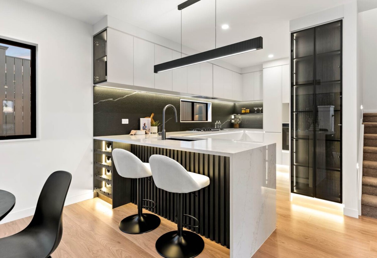 Rangitoto College, Master Build 10-Year Guarantee, Sea views, Brandnew standalone 4 beds 2 baths home with garage, zoned for Mairangi Bay School, Murrays Bay Intermediate, and Rangitoto College, close to schools, beach, shops, reserve, 37A Hastings Road, Mairangi Bay, Auckland