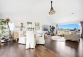 5 beds 3 baths house with double garage on 736m2 section, close to shops, Albany Mall, schools, motorway access, 0.6 km to Oteha Valley School, 4C Hilton Close, Albany, Auckland
