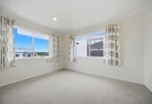 Double Westlake school zone, Standalone Freehold 3 beds + 2 flexi rooms 2.5 baths house on 283 m2 section, Sunnynook Shopping Centre and bus stations at both Sunnynook and Constellation are close by, with easy access to motorways, zoned for Sunnynook School, Wairau Intermediate, Westlake Girls’ High School, and Westlake Boys’ High School, 68A Sunnynook Road, Forrest Hill, Auckland