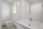 Double Westlake school zone, Standalone Freehold 3 beds + 2 flexi rooms 2.5 baths house on 283 m2 section, Sunnynook Shopping Centre and bus stations at both Sunnynook and Constellation are close by, with easy access to motorways, zoned for Sunnynook School, Wairau Intermediate, Westlake Girls’ High School, and Westlake Boys’ High School, 68A Sunnynook Road, Forrest Hill, Auckland