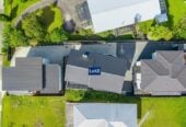 Double Westlake school zone, Standalone Freehold 3 beds + 2 flexi rooms 2.5 baths house on 283 m2 section, Sunnynook Shopping Centre and bus stations at both Sunnynook and Constellation are close by, with easy access to motorways, zoned for Sunnynook School, Wairau Intermediate, Westlake Girls’ High School, and Westlake Boys’ High School, 68A Sunnynook Road, Forrest Hill, Auckland