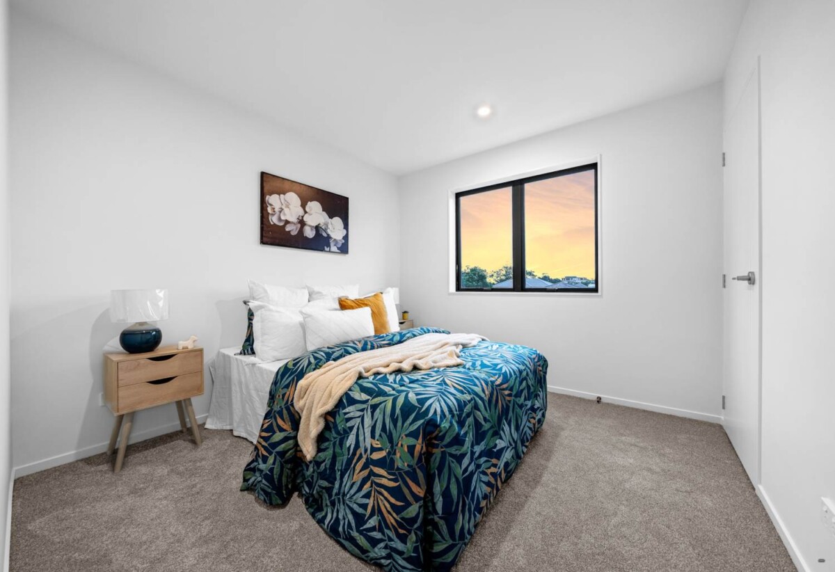 10 Years Stamford Warranty, Brandnew 3 beds 1.5 baths home with car park, Just a short stroll to the picturesque Alan Wood Reserve, with scenic walkways and cycle paths, close to schools, shops, supermarkets, motorway access, 1.7 km to Avondale College, 4/49 Hendon Avenue, Mt Albert, Auckland