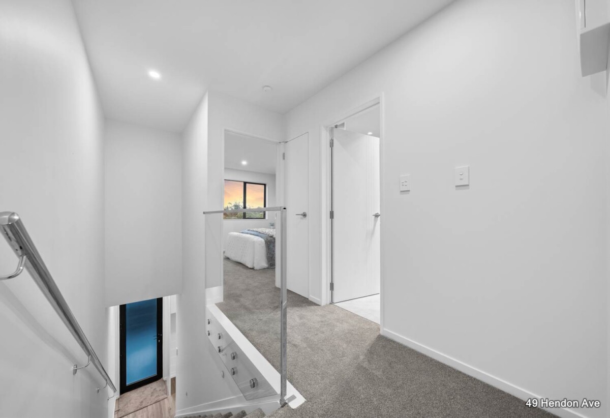 10 Years Stamford Warranty, Brandnew 3 beds 1.5 baths home with car park, Just a short stroll to the picturesque Alan Wood Reserve, with scenic walkways and cycle paths, close to schools, shops, supermarkets, motorway access, 1.7 km to Avondale College, 3/49 Hendon Avenue, Mt Albert, Auckland