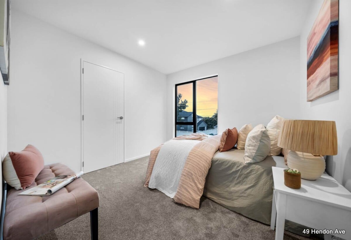 10 Years Stamford Warranty, Brandnew 3 beds 1.5 baths home with car park, Just a short stroll to the picturesque Alan Wood Reserve, with scenic walkways and cycle paths, close to schools, shops, supermarkets, motorway access, 1.7 km to Avondale College, 4/49 Hendon Avenue, Mt Albert, Auckland