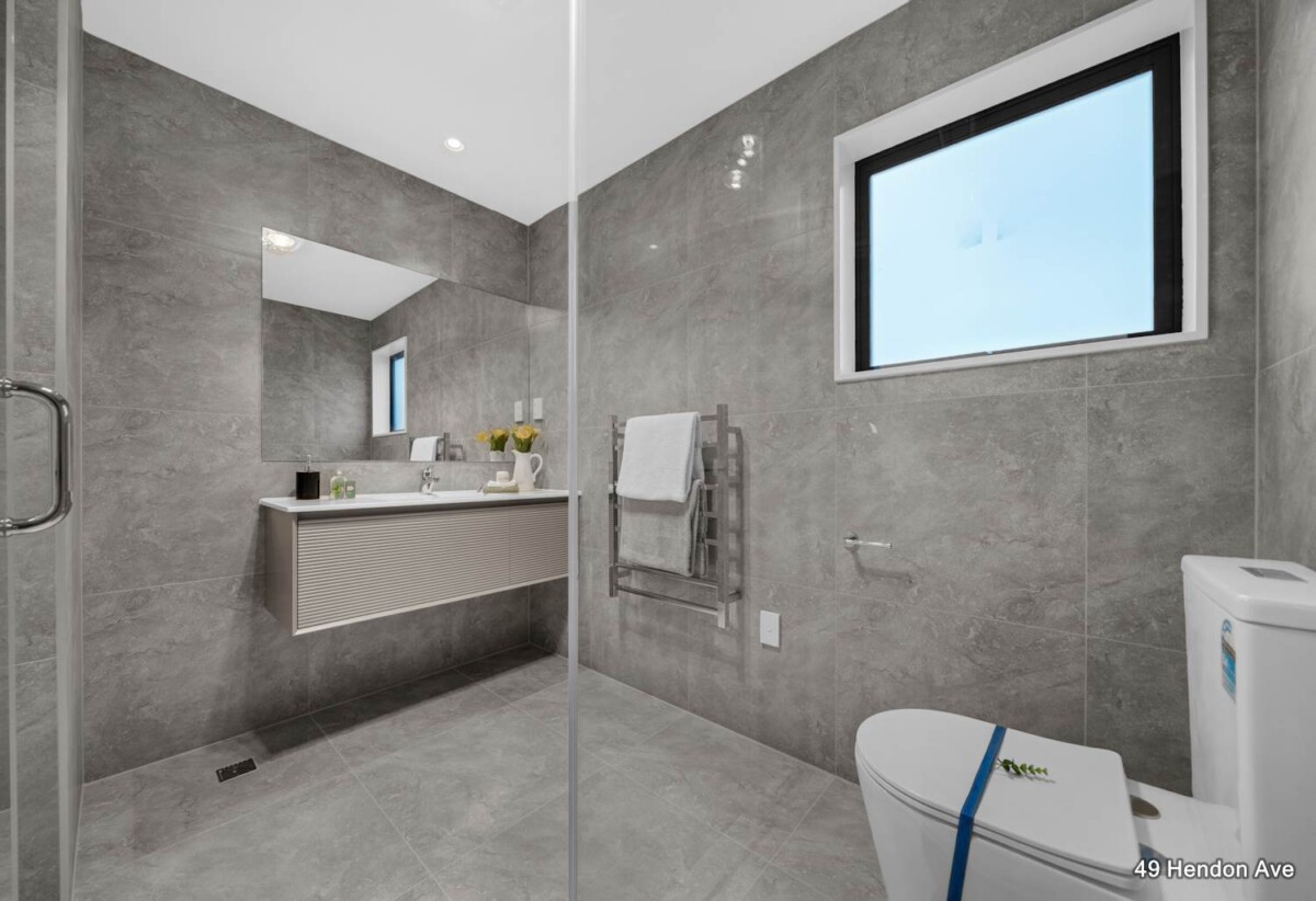 10 Years Stamford Warranty, Brandnew 3 beds 1.5 baths home with car park, Just a short stroll to the picturesque Alan Wood Reserve, with scenic walkways and cycle paths, close to schools, shops, supermarkets, motorway access, 1.7 km to Avondale College, 3/49 Hendon Avenue, Mt Albert, Auckland