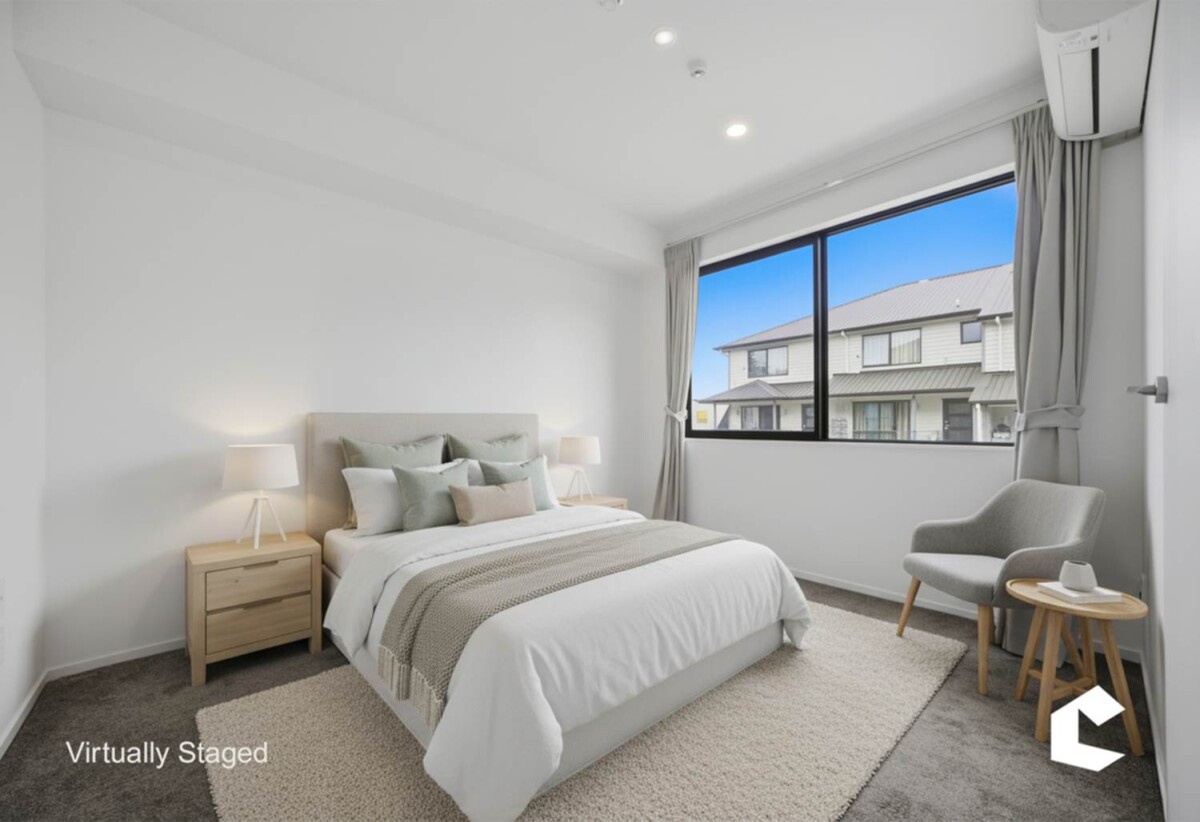 Rangitoto College zone, 4 beds 3 baths home with garage, zones for Rangitoto College, Northcross Intermediate, and Pinehill School, with the Albany Park & Ride Bus Station within walking distance, close to Westfield Albany, 10 Peony Mews, Oteha, Auckland
