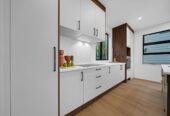 Move-in ready, Brandnew standalone 4 beds 2.5 baths home with garage, lose to Glenfield Mall, Marlborough Primary School, and the popular Oruamo Reserve. easy motorway access, 0.6 km to Glenfield Intermediate School, 58B Marlborough Avenue, Glenfield, Auckland