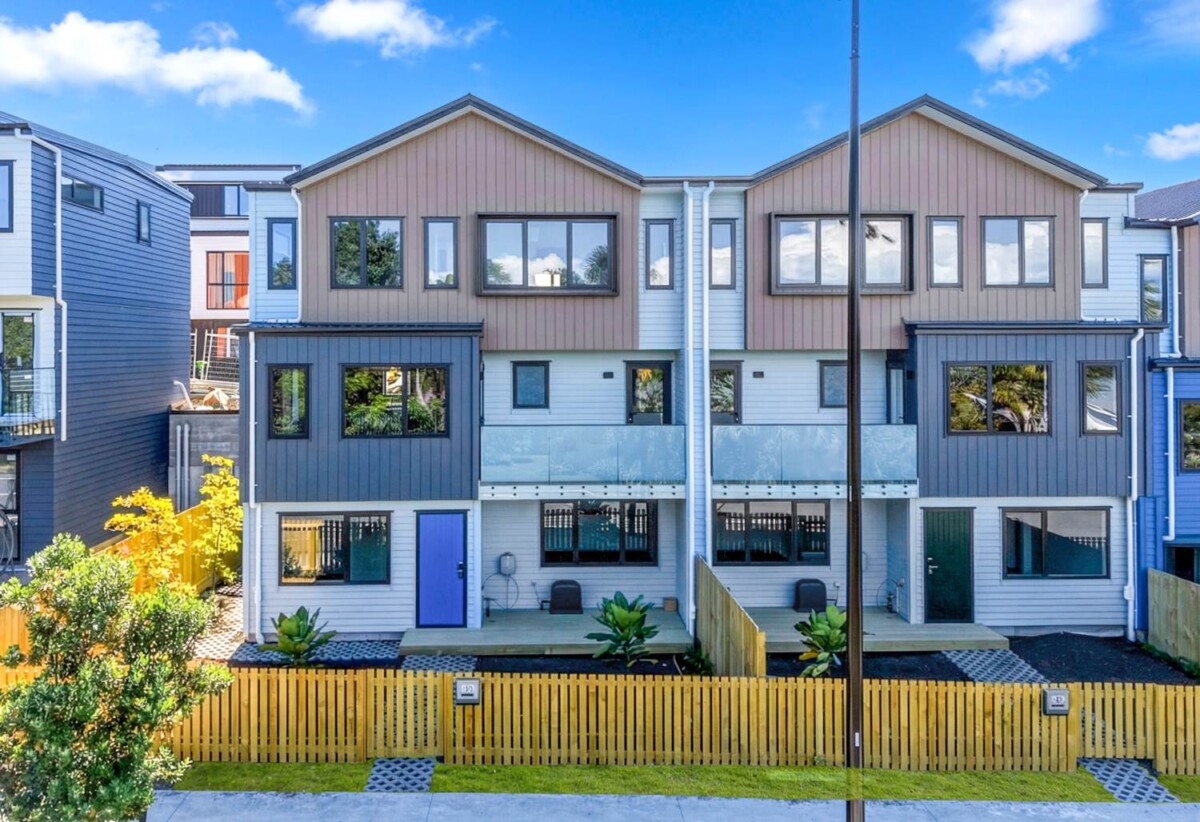 10-YEAR MASTER BUILT GUARANTEE, Sea views, Brandnew 4 beds 3.5 baths home with garage, moments from scenic coastal walkways, lush parks, and buzzing local café, 0.8 km to Scott Point School, 33 Scott Road, Hobsonville, Auckland