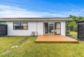 2 beds 1 bath home with carport, close to Town centre, schools, motorway access, 0.4 km to Manurewa Intermediate, 1/108 Gloucester Road, Manurewa, Auckland