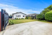 2 beds 1 bath home with carport, close to Town centre, schools, motorway access, 0.4 km to Manurewa Intermediate, 1/108 Gloucester Road, Manurewa, Auckland