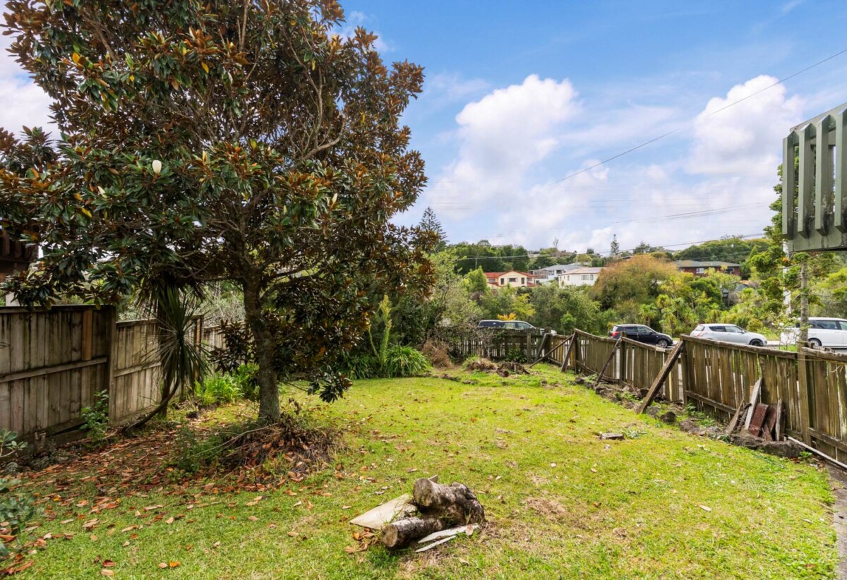 Once in 23 years, 3 beds 1 bath house with garage on 809m2 section, a large rumpus room downstairs with garage, close to local schools, parks, shops, and transport, 0.5 km to Marshall Laing School, 0.8 km to Lynfield College, 67 Dundale Avenue, Blockhouse Bay, Auckland