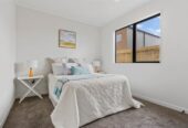Brandnew 5 beds 3 baths house with double garage and 1 bed granny on 404m2 section, just moments from the upcoming Four Square and within a growing, vibrant community, 3.7 km to Te Hihi School, 4 km to Karaka School, 360/362 & 372 Linwood Road, Karaka, Auckland