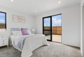 Brandnew 5 beds 3 baths house with double garage and 1 bed granny on 404m2 section, just moments from the upcoming Four Square and within a growing, vibrant community, 3.7 km to Te Hihi School, 4 km to Karaka School, 360/362 & 372 Linwood Road, Karaka, Auckland