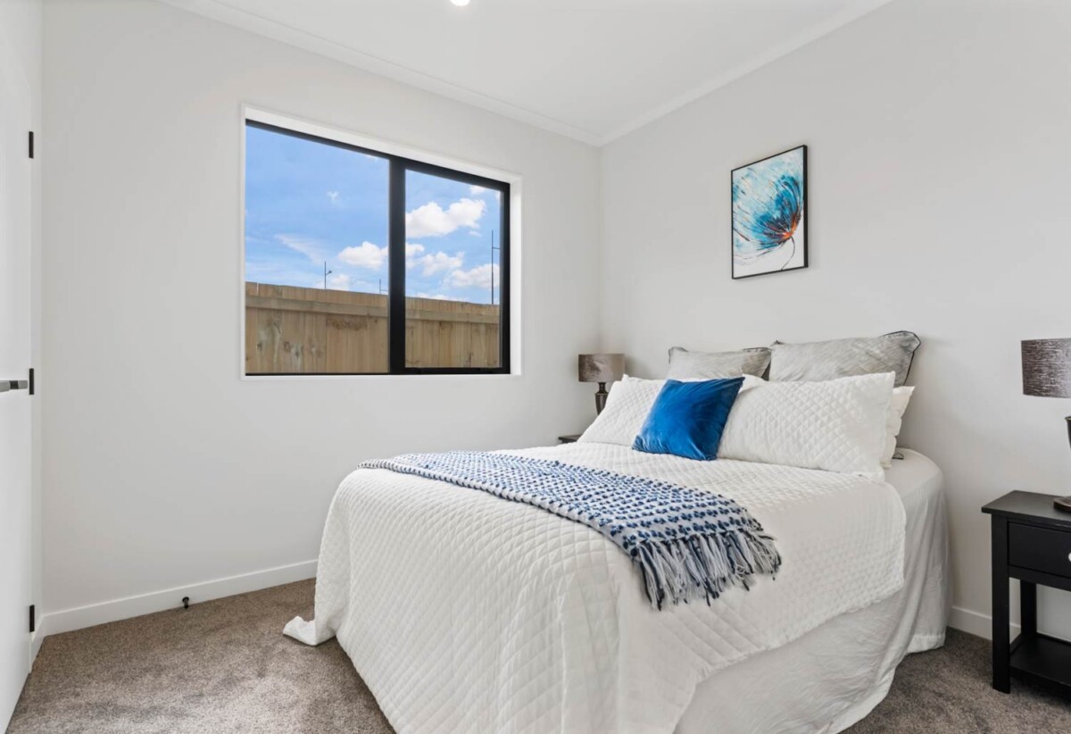 Brandnew 5 beds 3 baths house with double garage and 1 bed granny on 404m2 section, just moments from the upcoming Four Square and within a growing, vibrant community, easy motorway access, 372 Linwood Road, Karaka, Auckland