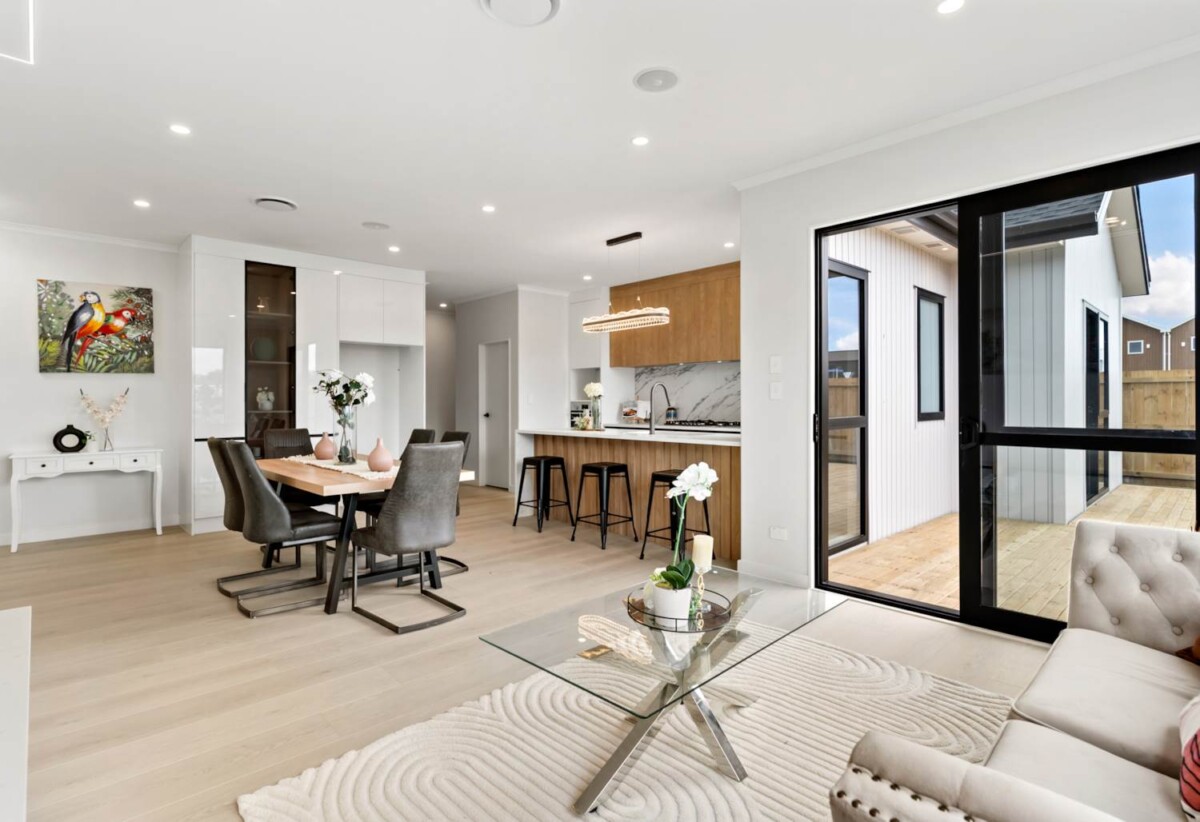 Brandnew 5 beds 3 baths house with double garage and 1 bed granny on 404m2 section, just moments from the upcoming Four Square and within a growing, vibrant community, 362 Linwood Road, Karaka, Auckland