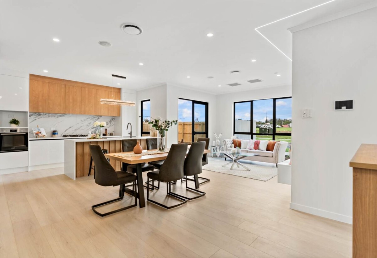 Brandnew 5 beds 3 baths house with double garage and 1 bed granny, just moments from the upcoming Four Square and within a growing, vibrant community, 3.7 km to Te Hihi School, 4 km to Karaka School, 360 Linwood Road, Karaka, Auckland