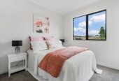 Brandnew 5 beds 3 baths house with double garage and 1 bed granny, just moments from the upcoming Four Square and within a growing, vibrant community, 3.7 km to Te Hihi School, 4 km to Karaka School, 360 Linwood Road, Karaka, Auckland