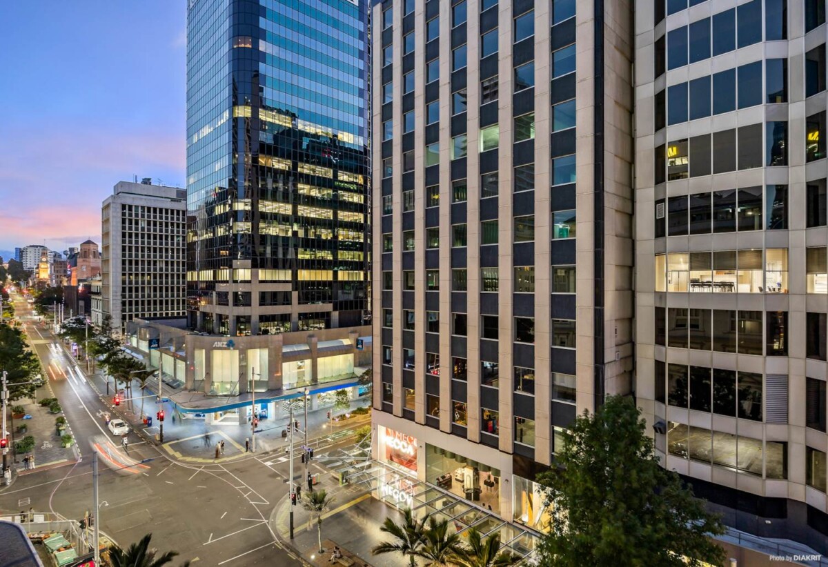 Auckland Girls’ Grammar School zone, Fully renovated, 198m2 2 beds + study room 2 baths 1 car park High St Penthouse apartment, Positioned steps from the City Rail Link transformation, 6A/55-57 High Street, City Centre, Auckland