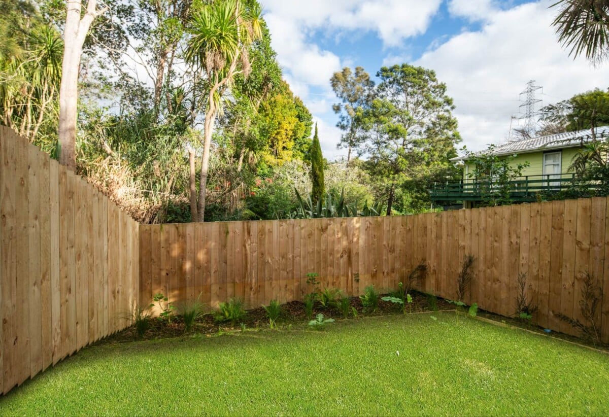 Enquire over $550,000, Brandnew 2 beds 1.5 baths home with car park, easy access to local shops, Westgate Mega Shopping Centre, schools, and public transport. 1 km to Massey High School, 7/16 Reynella Drive, Massey, Auckland