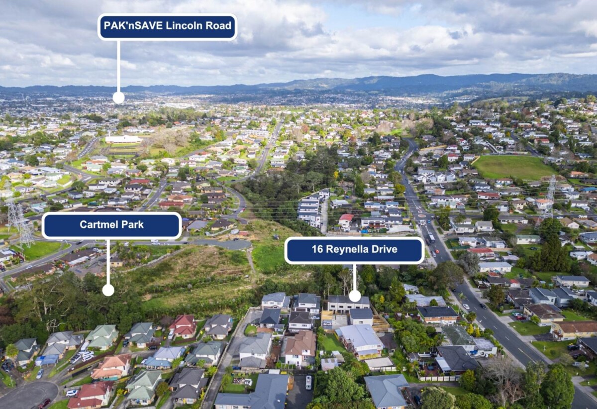 Enquire over $550,000, Brandnew 2 beds 1.5 baths home with car park, easy access to local shops, Westgate Mega Shopping Centre, schools, and public transport. 1 km to Massey High School, 6/16 Reynella Drive, Massey, Auckland