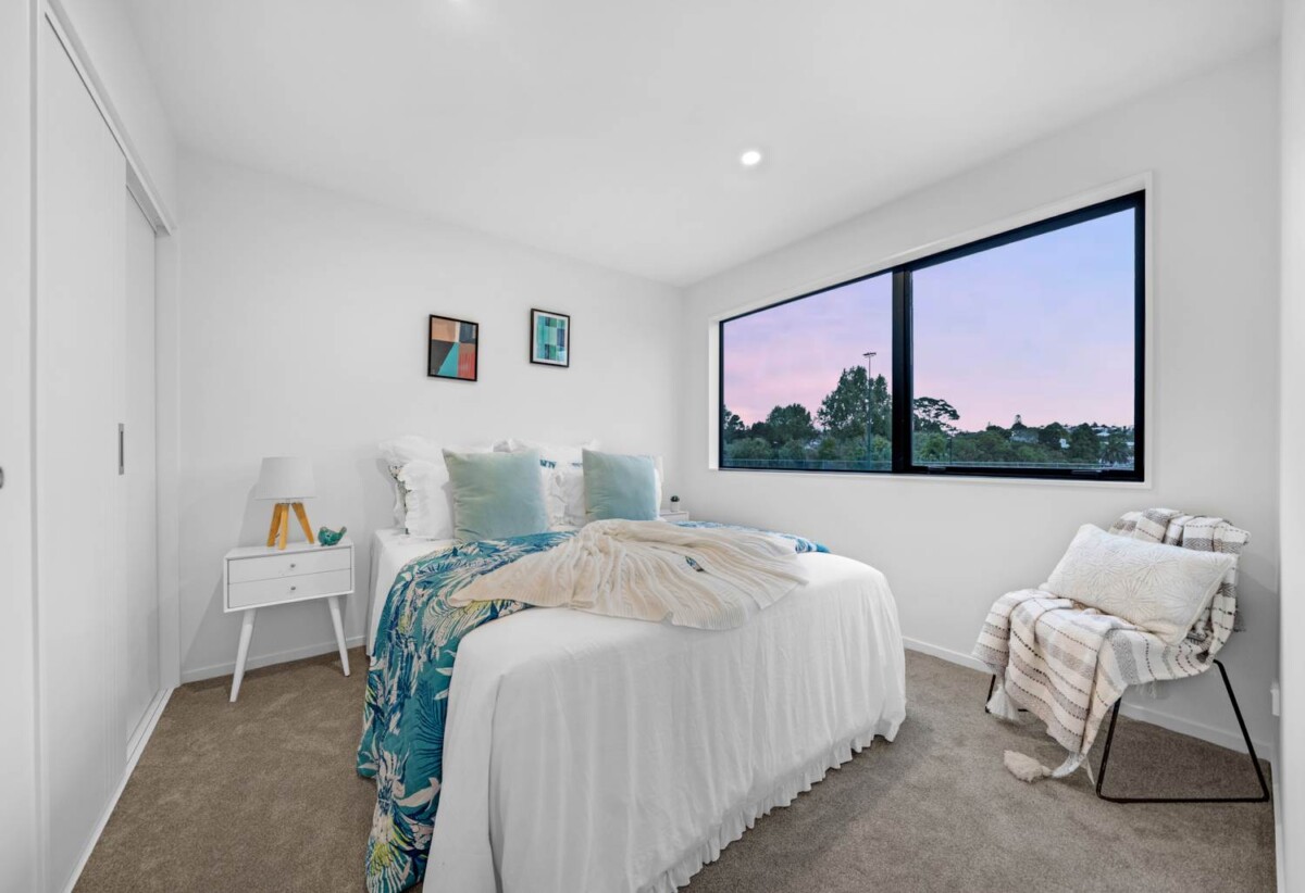 10 Years Stamford Warranty, Brandnew standalone 4 beds 2.5 baths home with garage, Just a short stroll to the picturesque Alan Wood Reserve, with scenic walkways and cycle paths, close to schools, shops, supermarkets, motorway access, 1.7 km to Avondale College, 3/47 Hendon Avenue, Mt Albert, Auckland