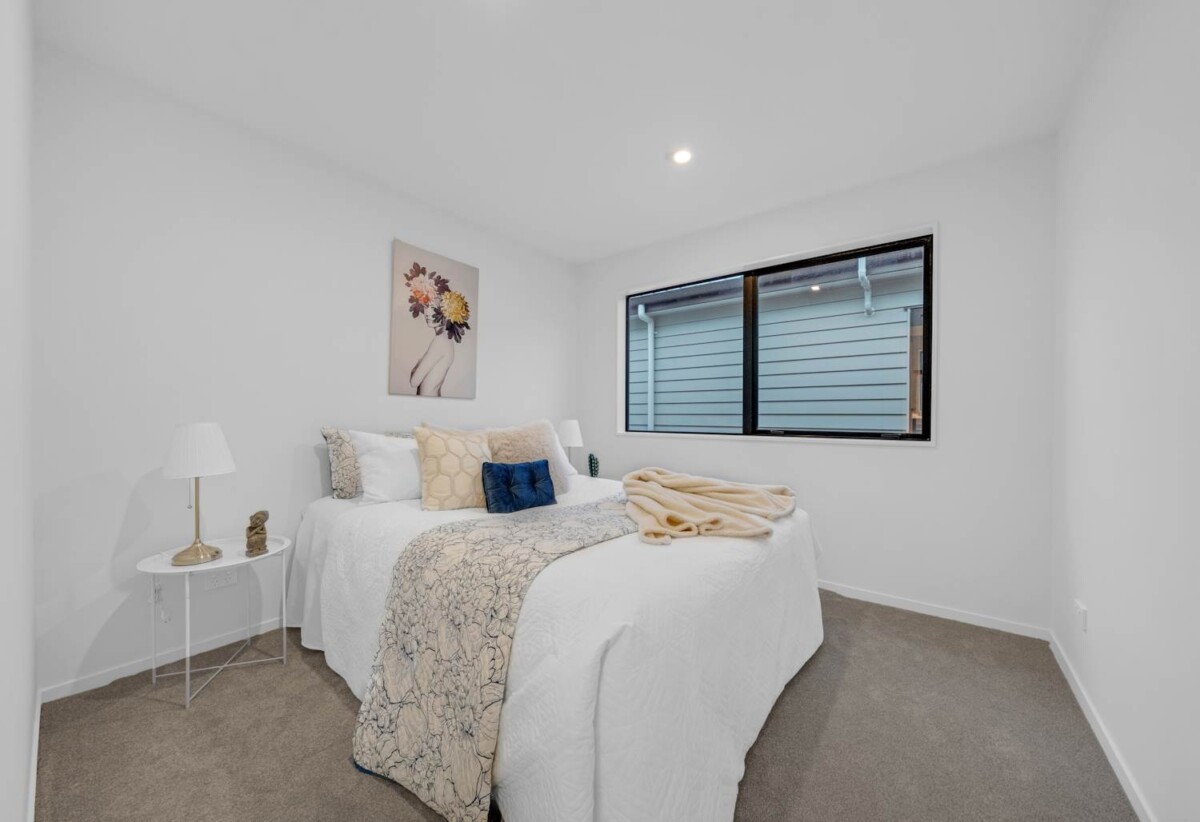 10 Years Stamford Warranty, Brandnew standalone 4 beds 2.5 baths home with garage, Just a short stroll to the picturesque Alan Wood Reserve, with scenic walkways and cycle paths, close to schools, shops, supermarkets, motorway access, 1.7 km to Avondale College, 3/47 Hendon Avenue, Mt Albert, Auckland