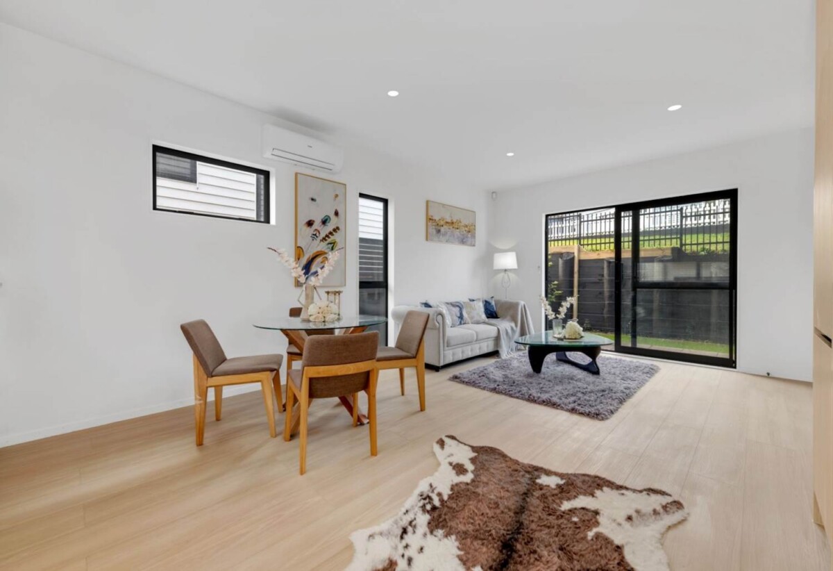 Seller wants it go, 122m2 Brandnew freehold 3 beds 2.5 baths home with garage, with sweeping views and a tranquil reserve backdrop, close to Papakura Town Centre, motorway access, schools, 0.5 km to Redhill School, Lot 1/27 Red Hill Road, Red Hill, Auckland