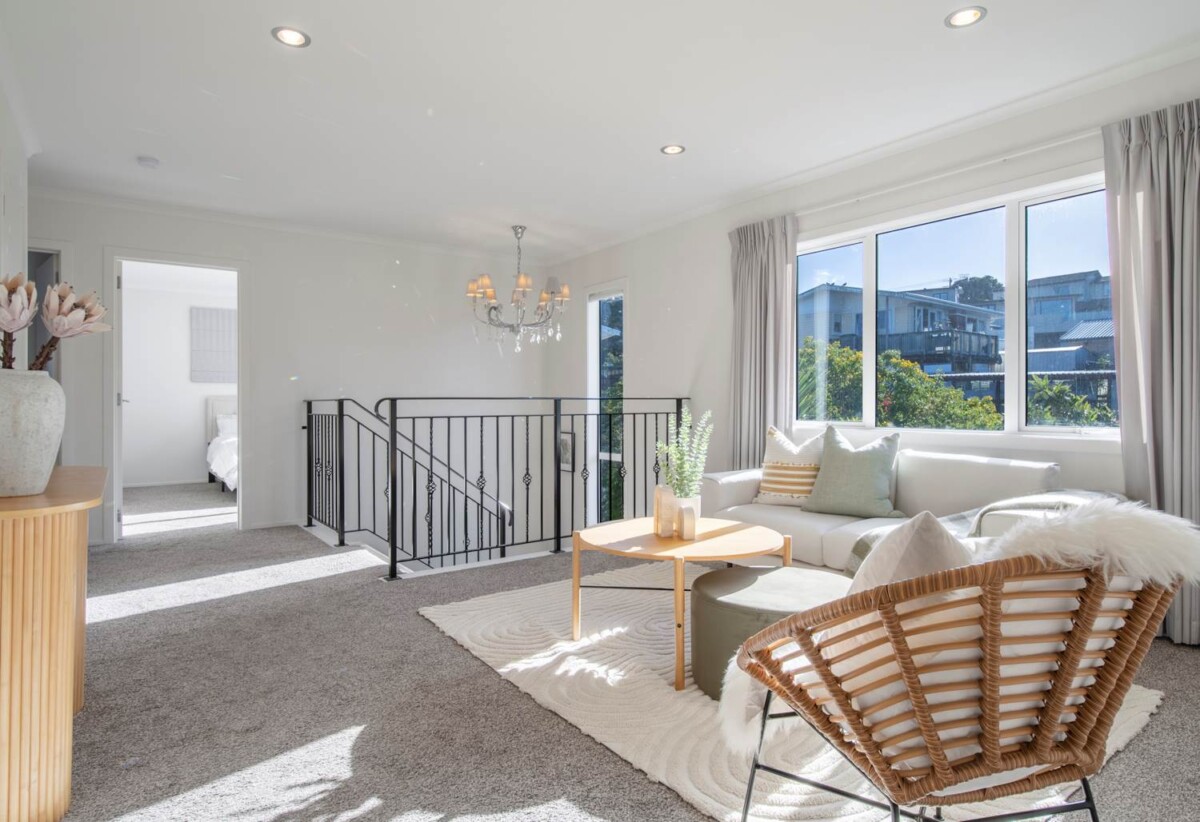 Rangitoto College zone, 5 beds 3 baths house with double garage on 407m2 section, close to shops, supermarkets, Albany Mall, motorway access, schools, 0.8 km to Pinehill School (Browns Bay), 14A Hauraki Crescent, Pinehill, Auckland