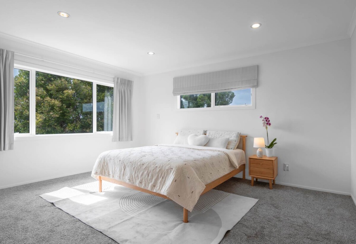 Rangitoto College zone, 5 beds 3 baths house with double garage on 407m2 section, close to shops, supermarkets, Albany Mall, motorway access, schools, 0.8 km to Pinehill School (Browns Bay), 14A Hauraki Crescent, Pinehill, Auckland