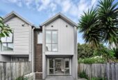 Freehold 2 beds 2 baths home with Private courtyard , with cafes, buses, and the train station all within a 10-minute walk away, plus easy motorway access, 0.4 km to Avondale Intermediate and Avondale Primary School (Auckland), 0.5 km to Avondale College, 3/2B Walsall Street, Avondale, Auckland