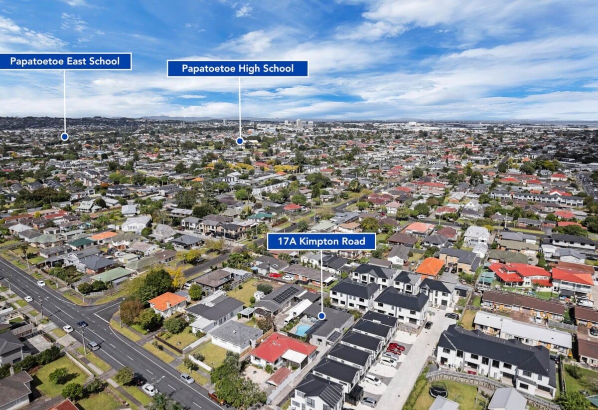 2 beds 2 baths house with swimming pool, Fully lined and carpeted internal access garage, Recently fitted new carpets and new kitchen, Walking distance to Hunters Corner shopping centre, Easy access to SH1 motorway connections, 0.8 km to Papatoetoe East School and Papatoetoe High School, 17A Kimpton Road, Papatoetoe, Auckland